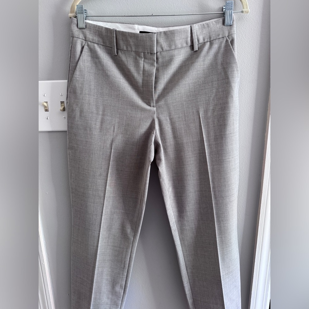 Theory Women's Ankle Cropped Dress Pants in Light Gray